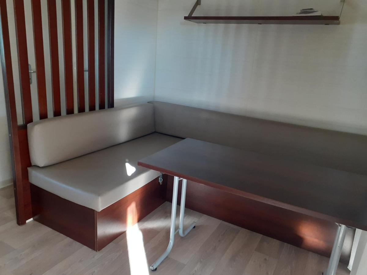 Mobilhome Agreable Sans Draps Ni Serviettes ปอร์-ลา-นูแวลล์ ภายนอก รูปภาพ